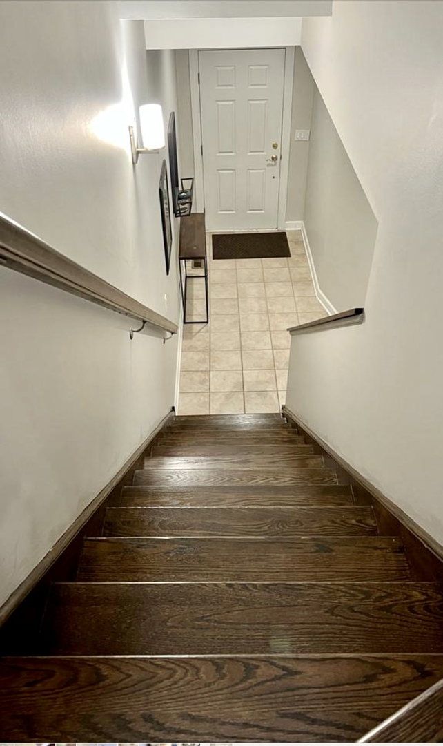 218 East Cullerton Street Chicago, IL 60616 - Photo 6 of 29 a view of entryway
