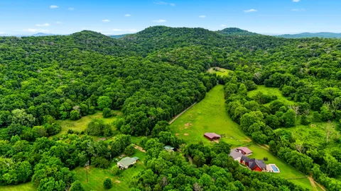 $1,249,900 | 427 Adams Road, Watertown, TN 37184