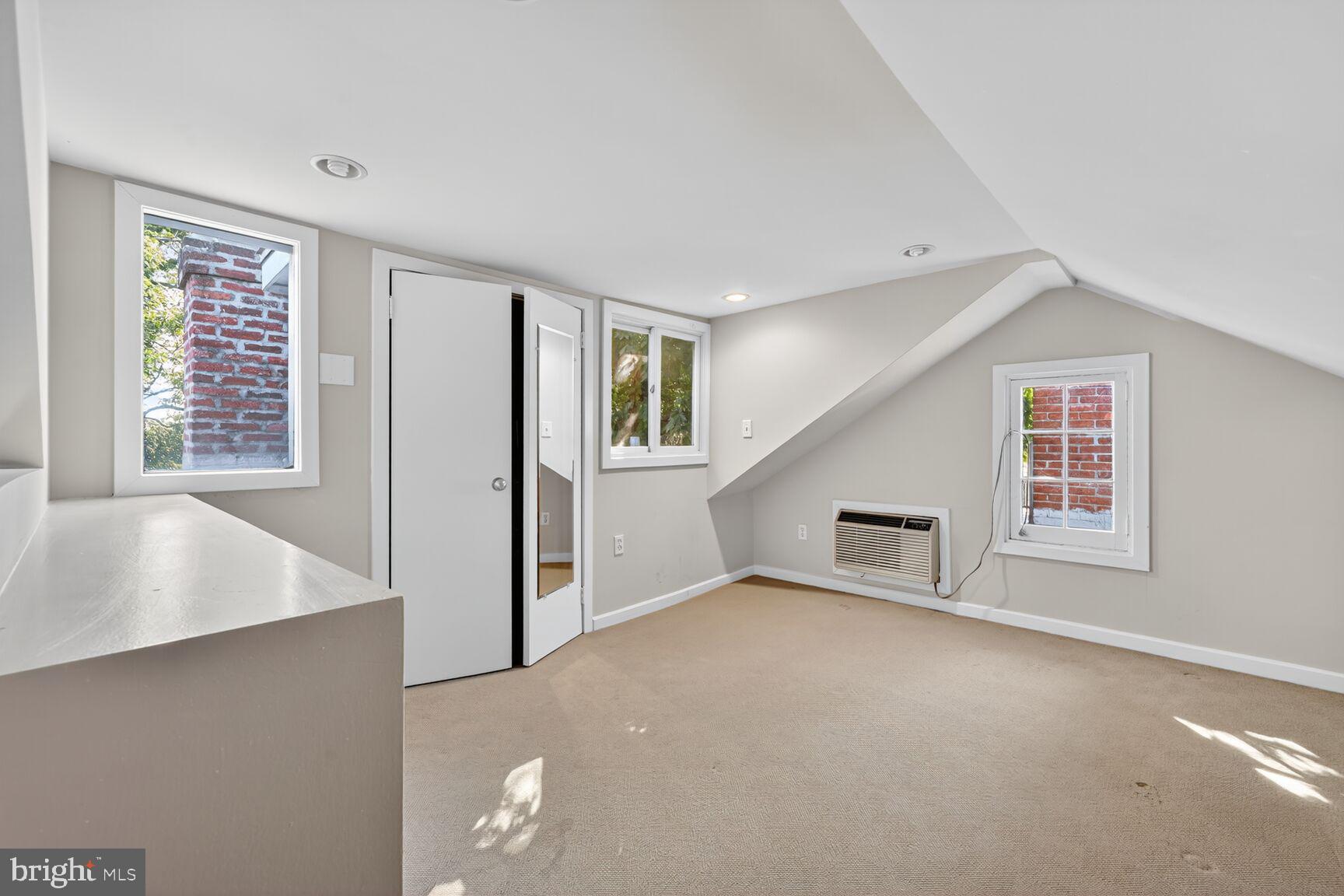 1511 34th Street Northwest Washington, DC 20007 - Photo 26 of 30 an empty room with windows