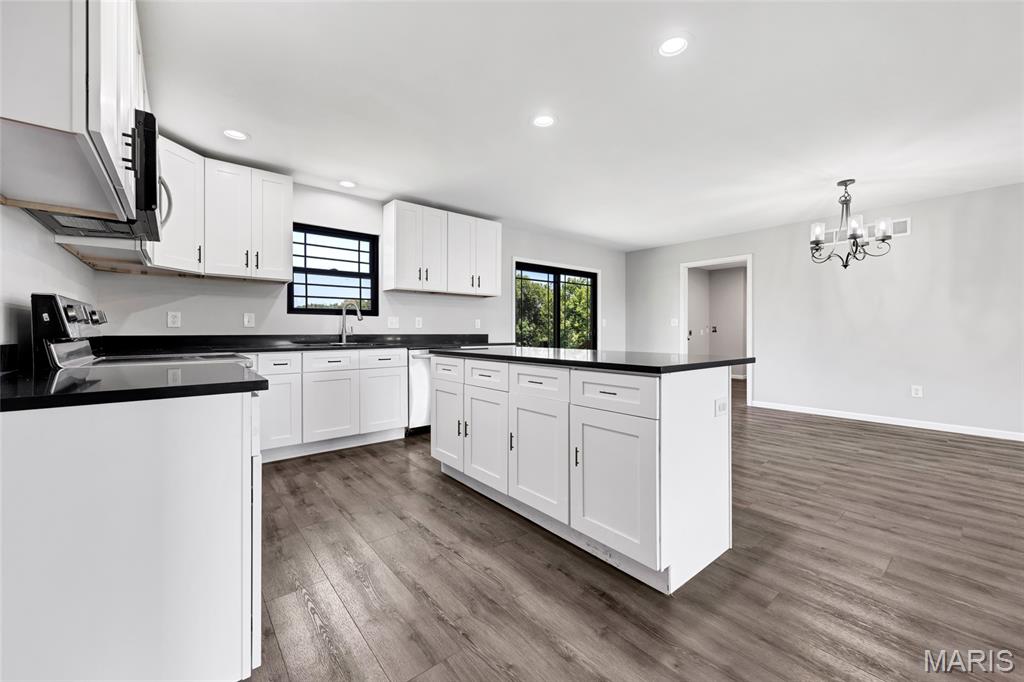 4375 Jj Road Waterloo, IL 62298 - Photo 13 of 40 Gallery Image 13
