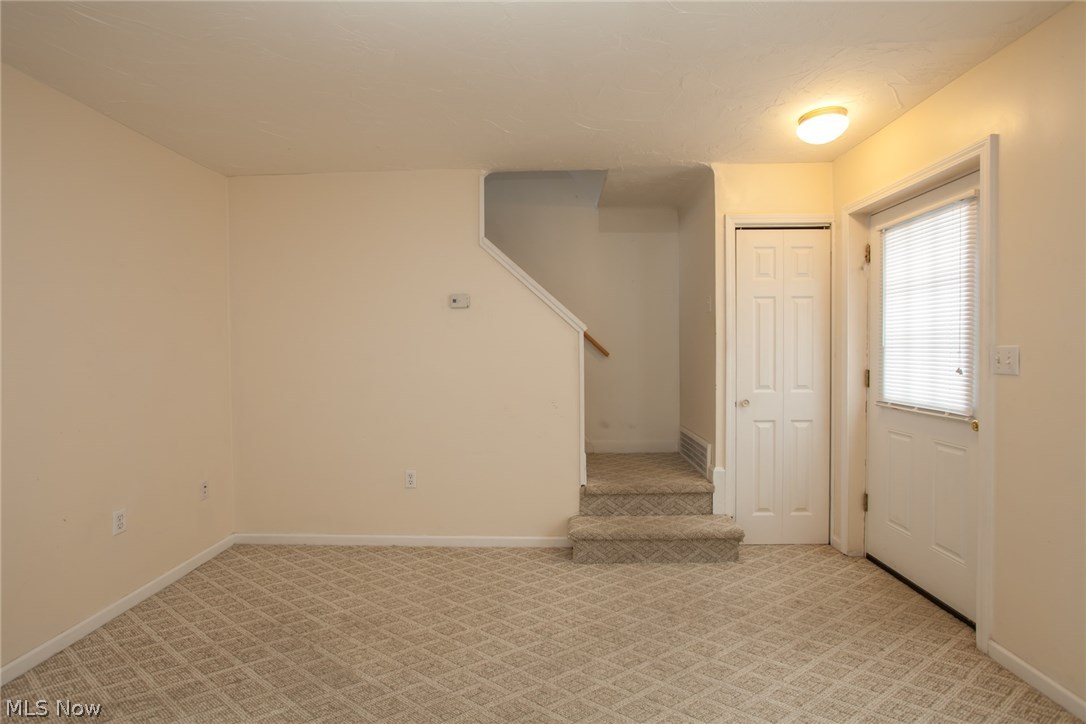 4468 Roadoan Road Brooklyn, OH 44144 - Photo 5 of 34