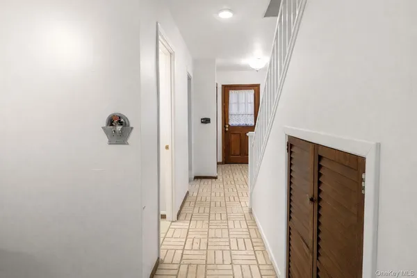 $385,000 | 166 Halgren Crescent, Haverstraw, NY 10927