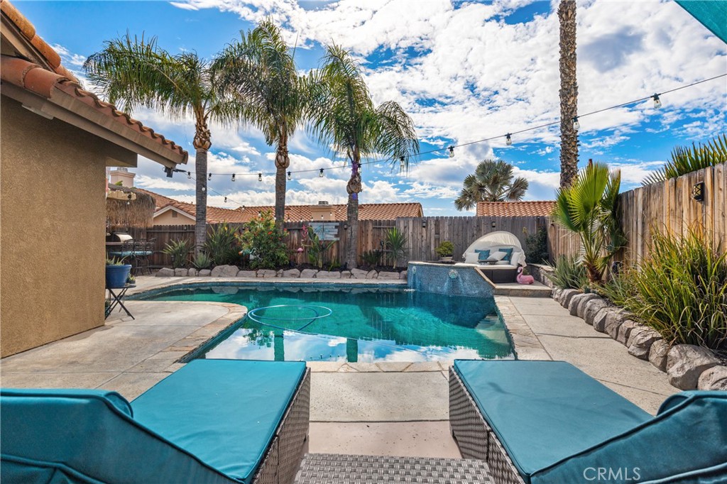 591 Gladiola Street Hemet, CA 92545 - Photo 17 of 49