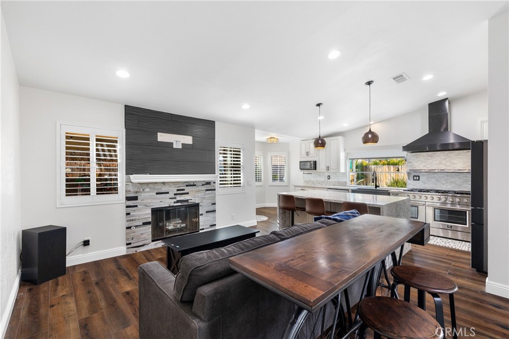 591 Gladiola Street Hemet, CA 92545 - Photo 5 of 49 Regular photo.