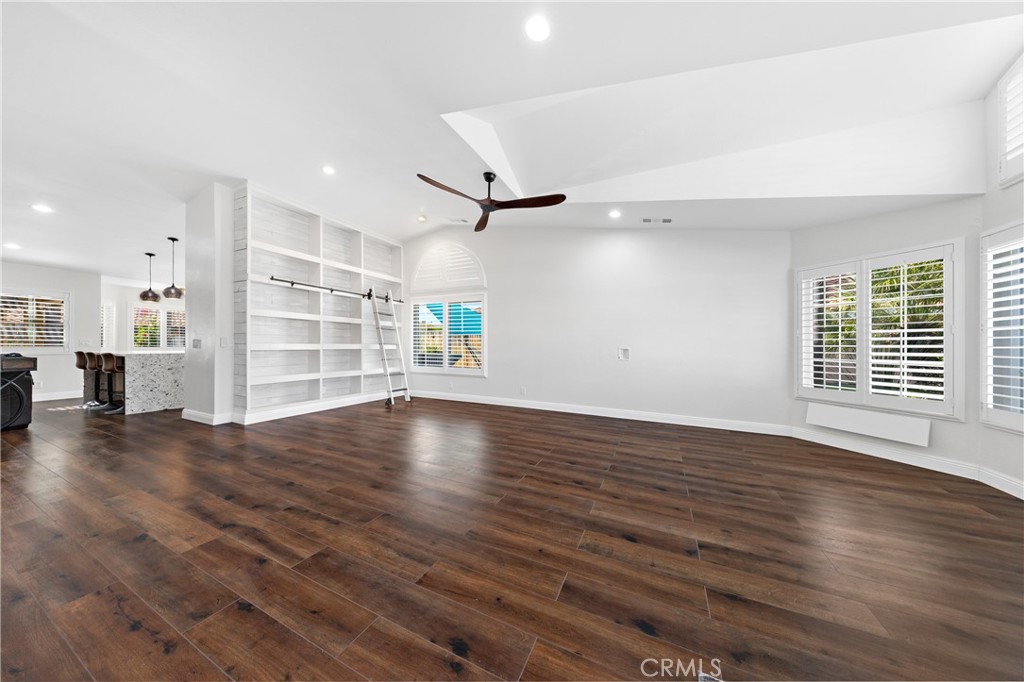 591 Gladiola Street Hemet, CA 92545 - Photo 10 of 49