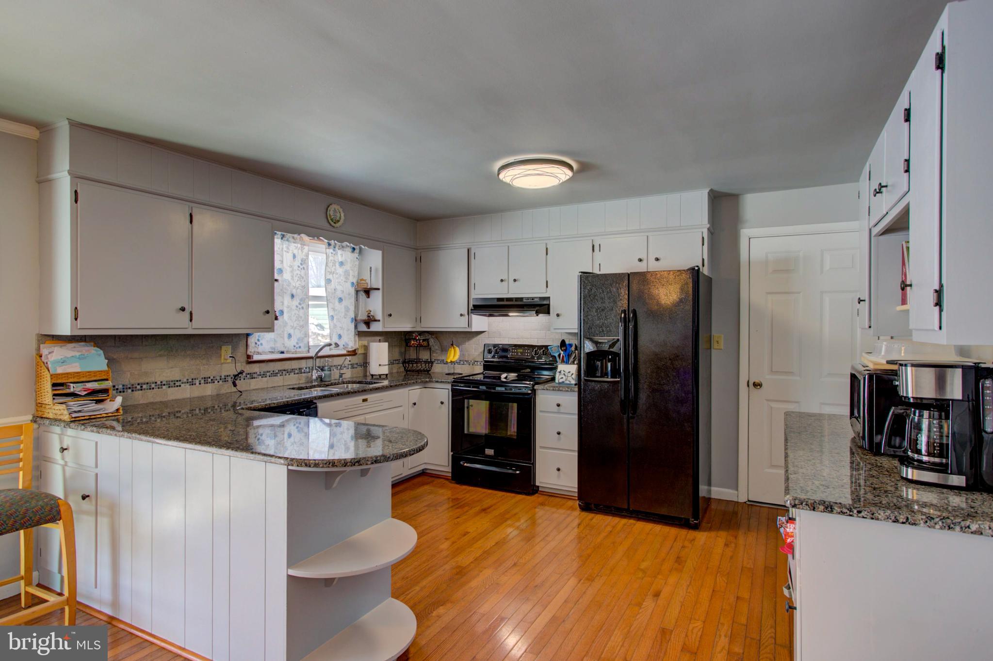 902 Perry Road Lititz, PA 17543 - Photo 6 of 33