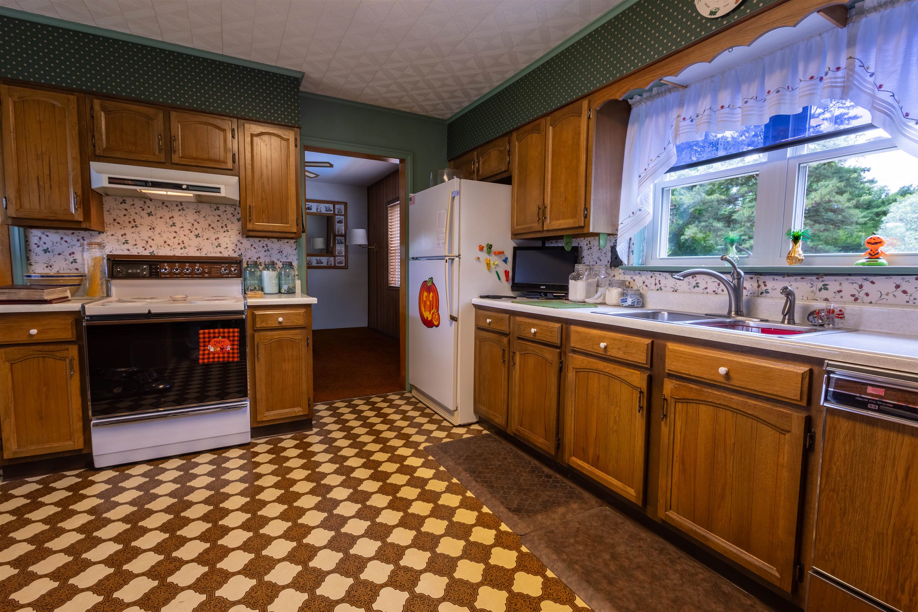 812 Bellefonte Princess Road Ashland, KY 41101 - Photo 13 of 36