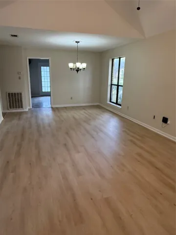 $1,400 | 1521 Crestmont Street, Wharton, TX 77488