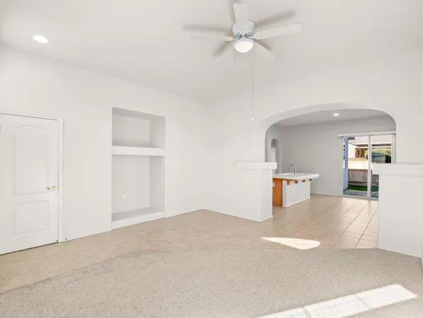 $385,000 | 611 West Venice Lane, Clovis, CA 93619