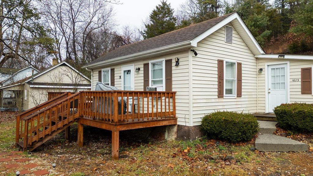 1623 East Main Street Waynesboro, VA 22980 - Photo 18 of 20 a view of a house with a yard