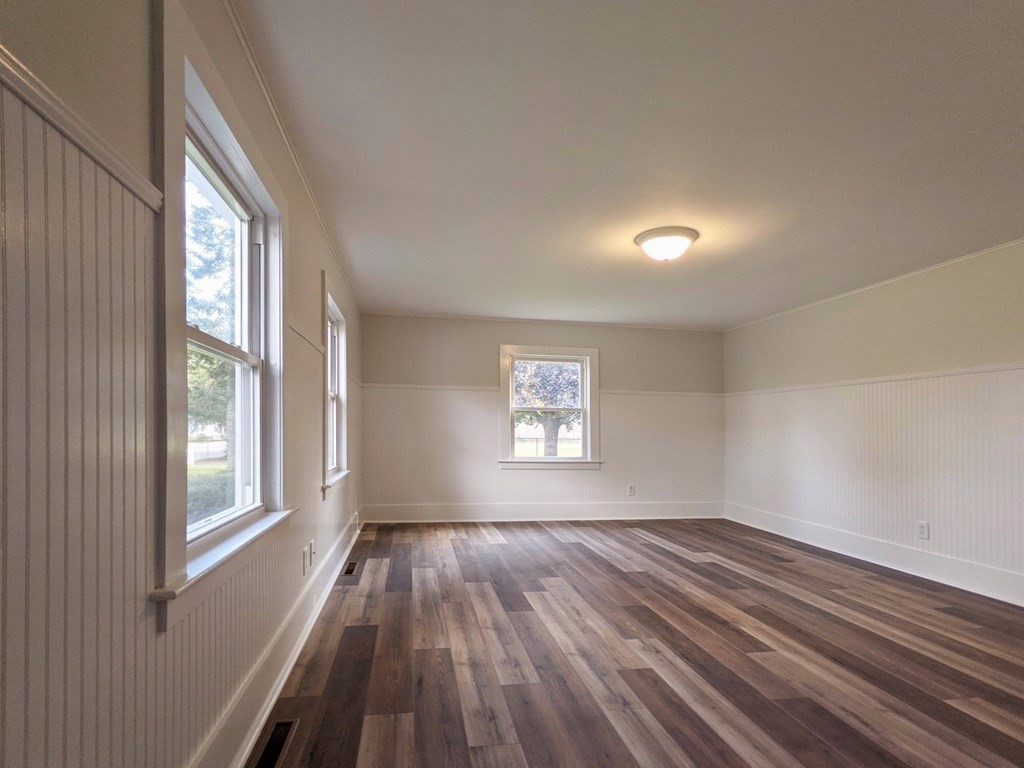 25 Swifts Beach Road Wareham, MA 02571 - Photo 13 of 26