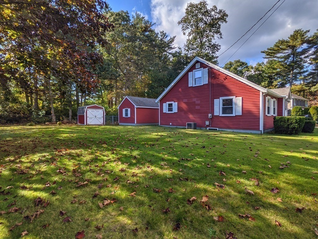 25 Swifts Beach Road Wareham, MA 02571 - Photo 7 of 26