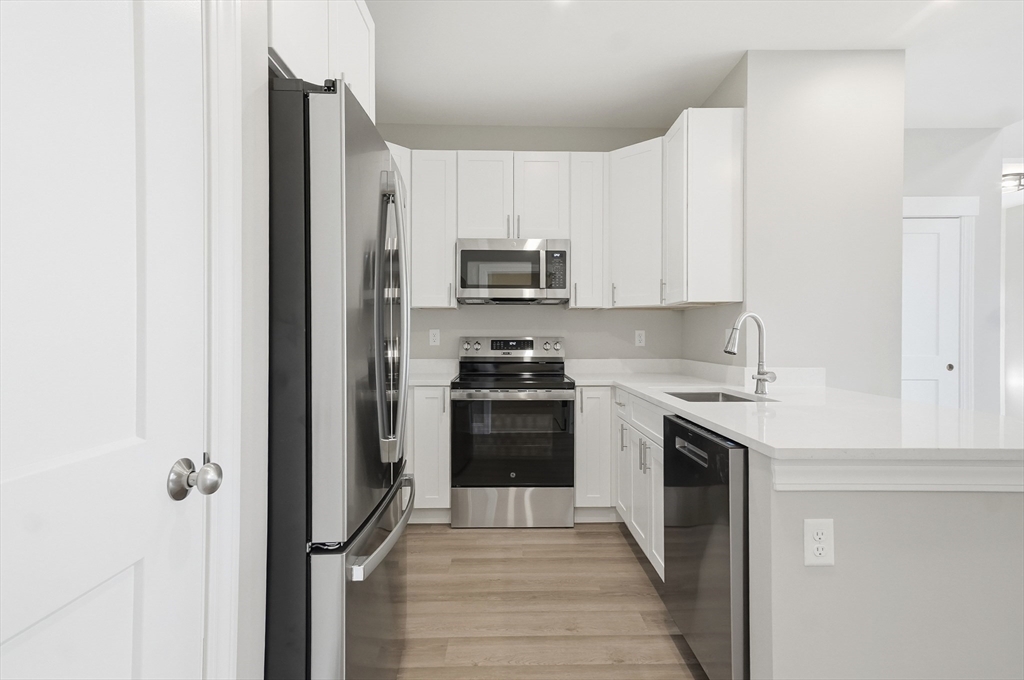 8 Vine Street, Unit 5 Haverhill, MA 01830 - Photo 13 of 24