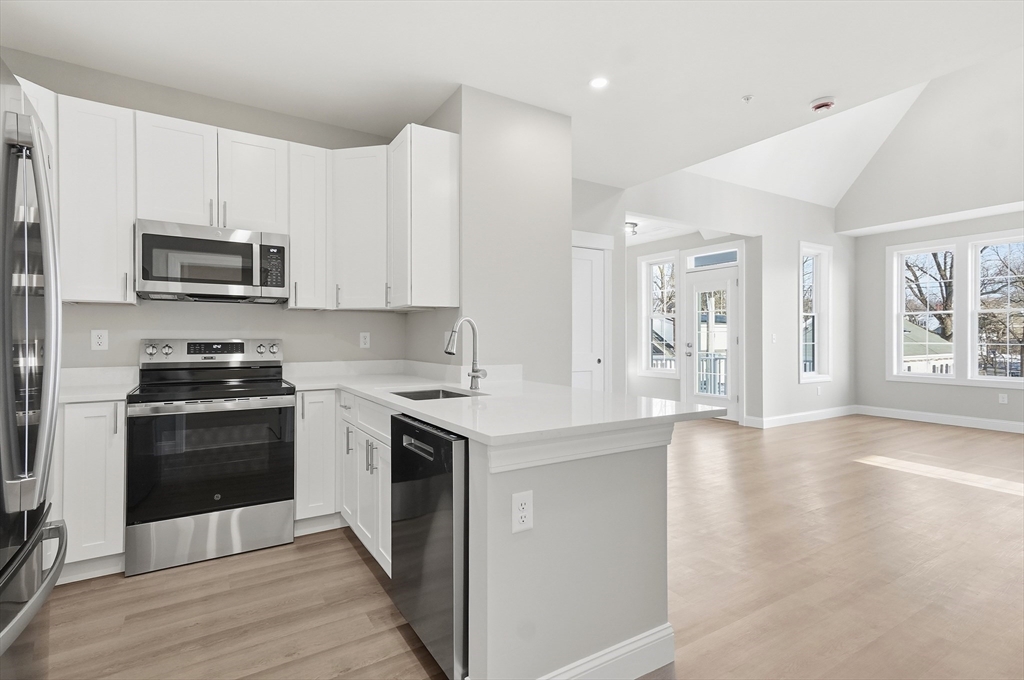 8 Vine Street, Unit 5 Haverhill, MA 01830 - Photo 14 of 24