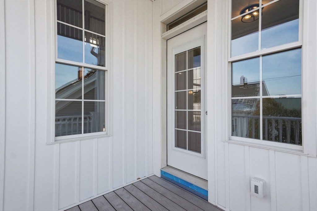 8 Vine Street, Unit 5 Haverhill, MA 01830 - Photo 6 of 24