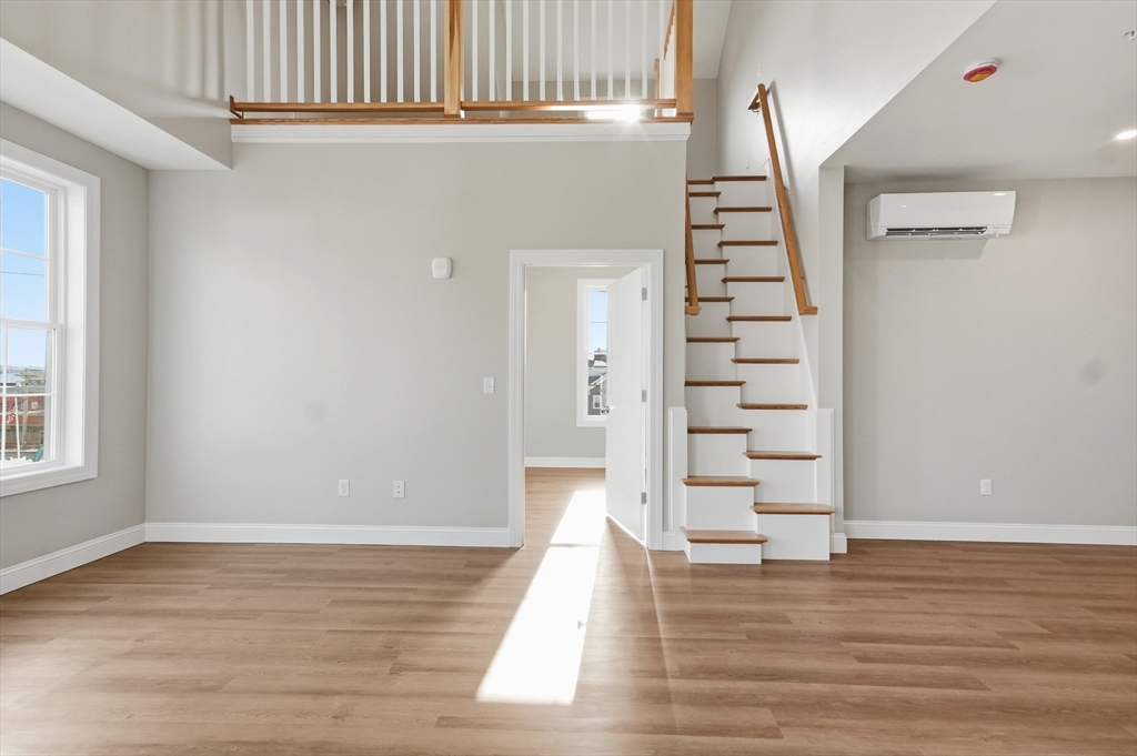 8 Vine Street, Unit 5 Haverhill, MA 01830 - Photo 7 of 24