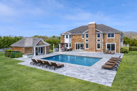 134 Hills Station Road, Southampton, NY 11968