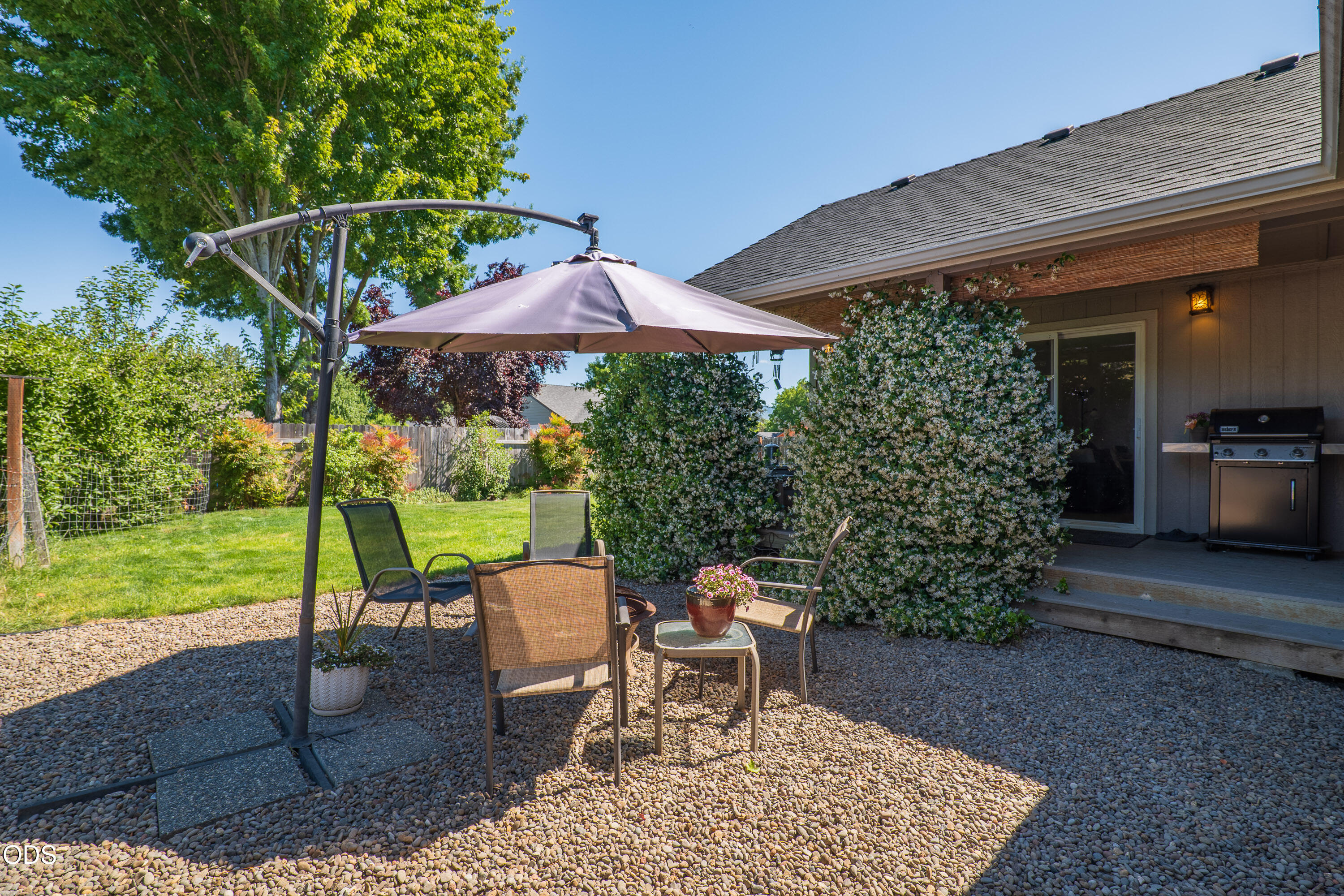 2872 Galaxy Way Grants Pass, OR 97527 - Photo 27 of 32