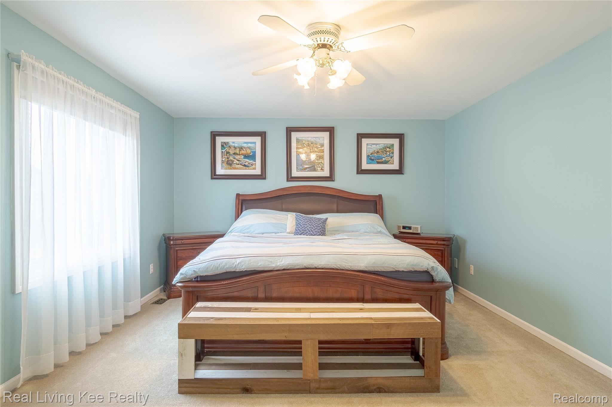 2200 Rochelle Park Drive Rochester, MI 48309 - Photo 22 of 49 Interiors (22 of 41).jpg