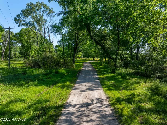 $555,000 | 500 Garenne Road, Lafayette, LA 70508