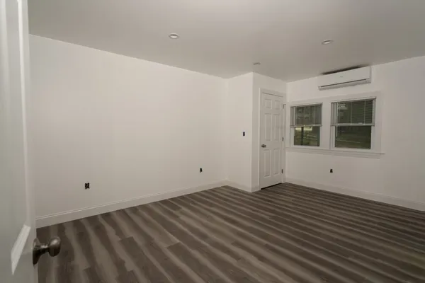 $2,000 | 11 Park Street, Unit 8, Haverhill, MA 01830