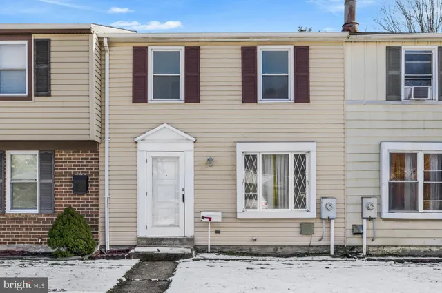 $2,900 | 9155 Throgmorton Road, Parkville, MD 21234