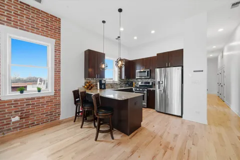 $435,000 | 3945 South Ellis Avenue, Unit 3N, Chicago, IL 60653