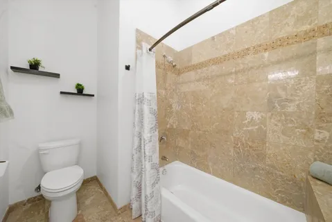 $435,000 | 3945 South Ellis Avenue, Unit 3N, Chicago, IL 60653
