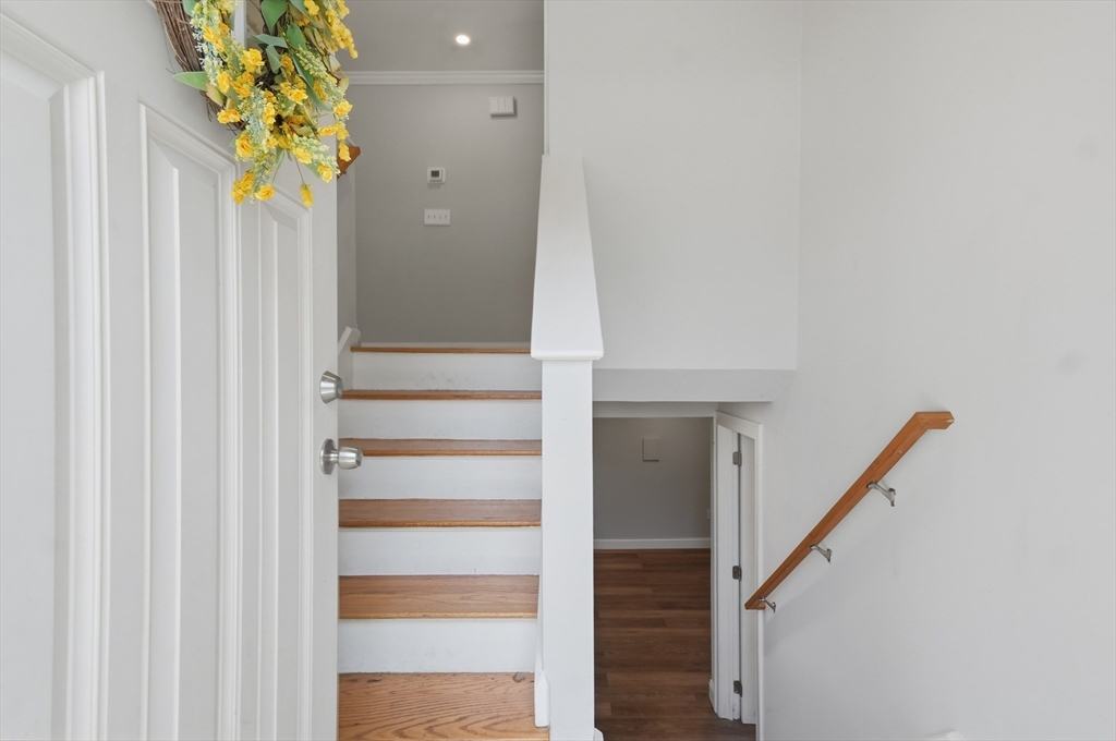 129 Marked Tree Road Holliston, MA 01746 - Photo 2 of 41 Gallery Image 2