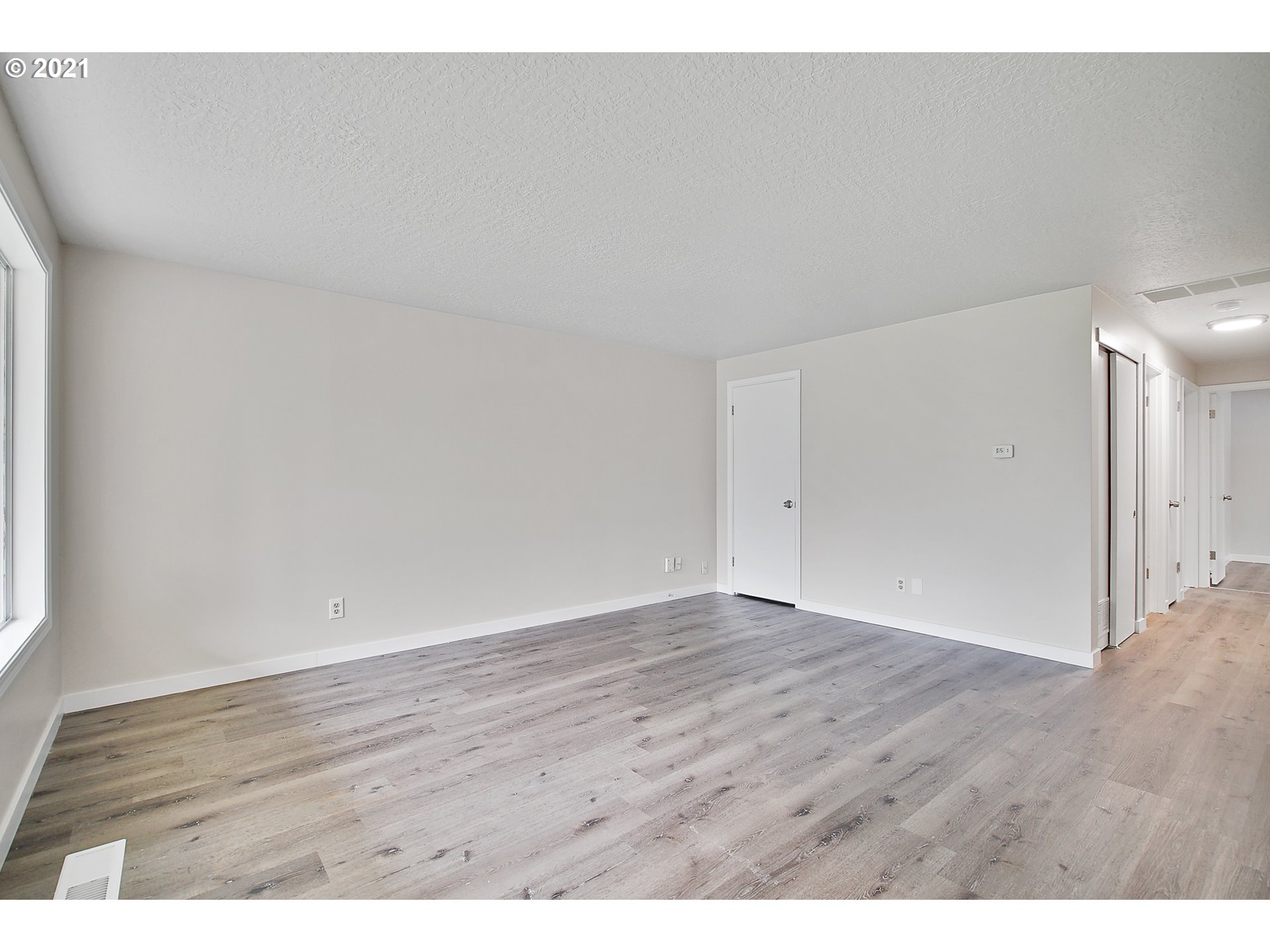 19319 Northeast Couch Street Portland, OR 97230 - Photo 13 of 25
