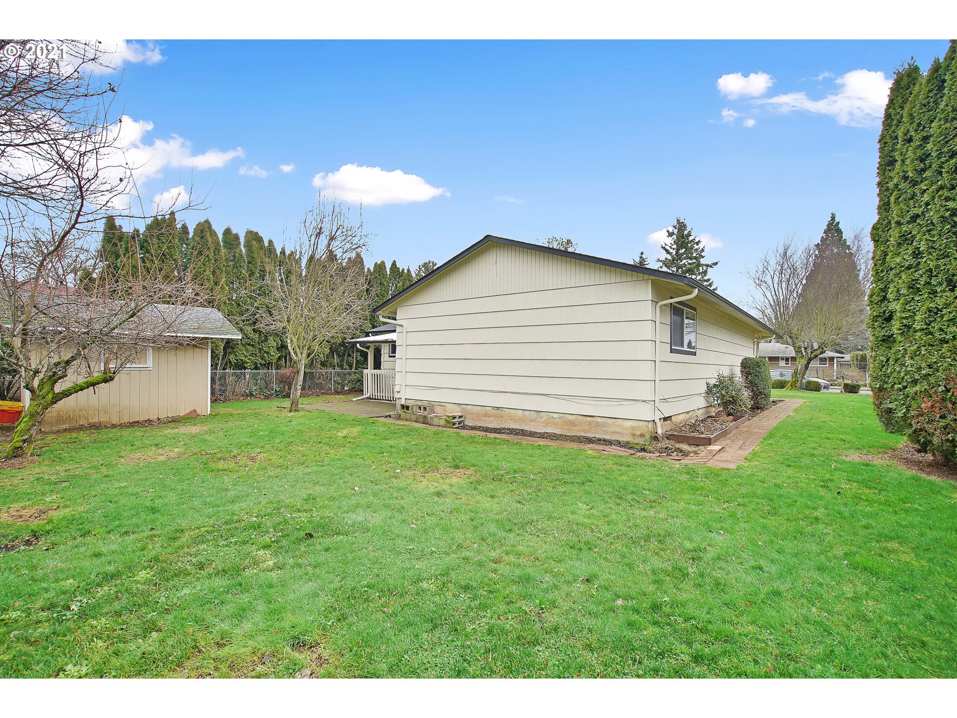 19319 Northeast Couch Street Portland, OR 97230 - Photo 24 of 25