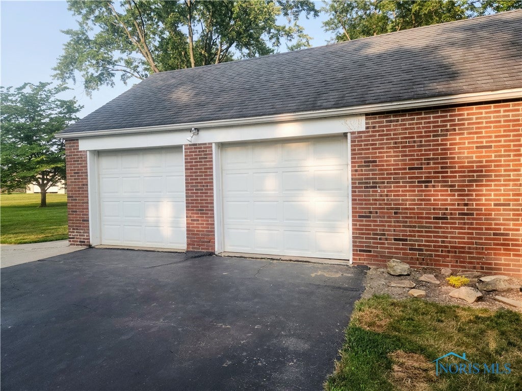 1915 Cass Road Toledo, OH 43614 - Photo 3 of 29 Gallery Image 3