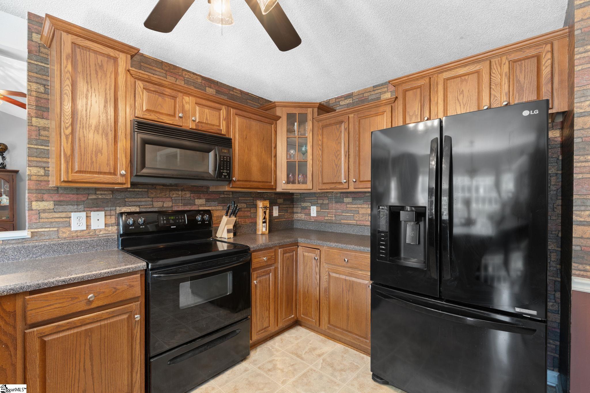 100 Oak Road Piedmont, SC 29673 - Photo 12 of 46