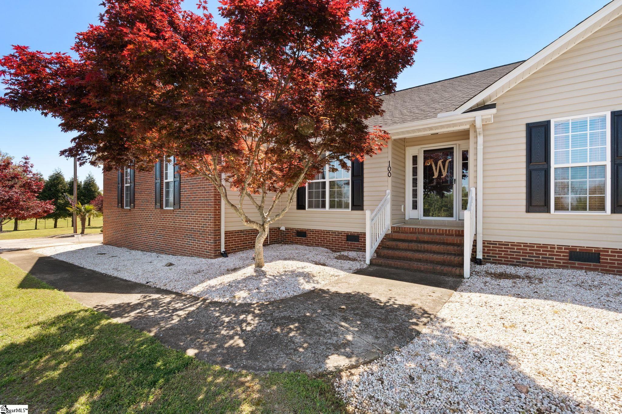 100 Oak Road Piedmont, SC 29673 - Photo 2 of 46
