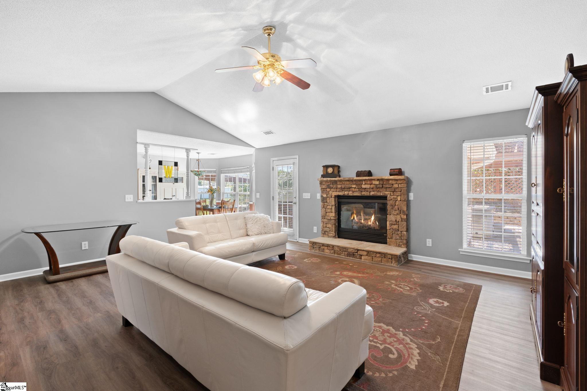 100 Oak Road Piedmont, SC 29673 - Photo 6 of 46