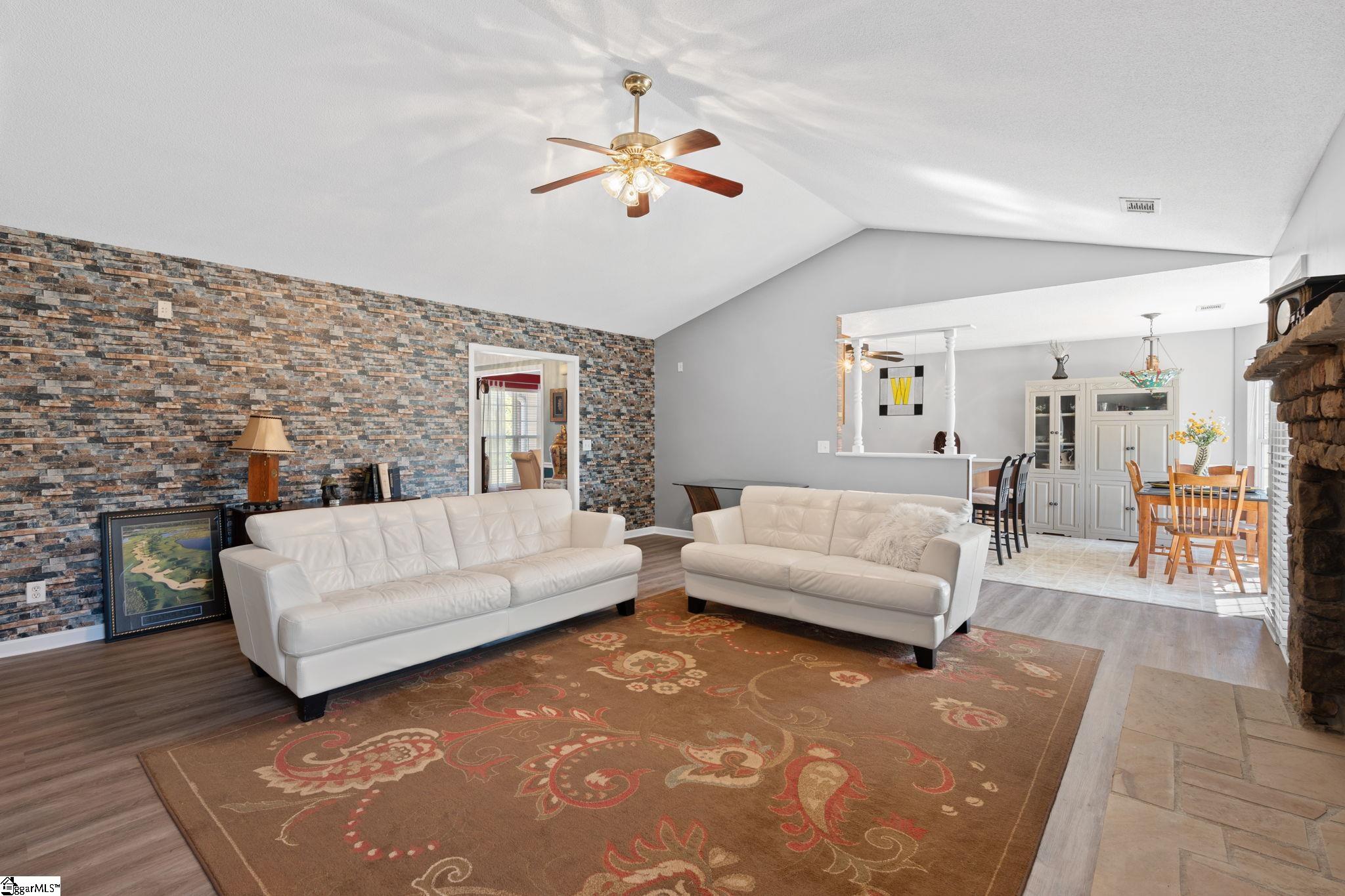 100 Oak Road Piedmont, SC 29673 - Photo 7 of 46
