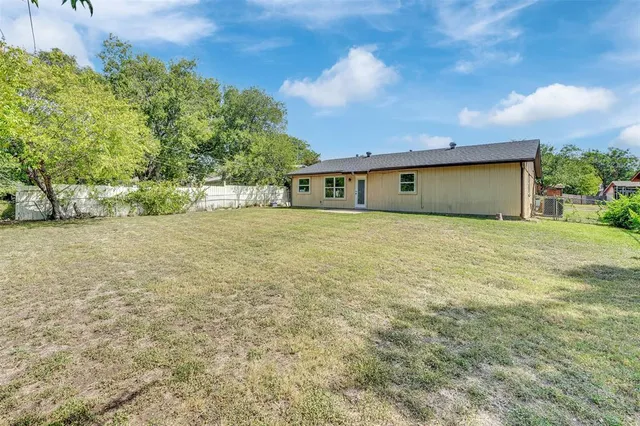 $1,900 | 6421 Perdido Drive, Watauga, TX 76148