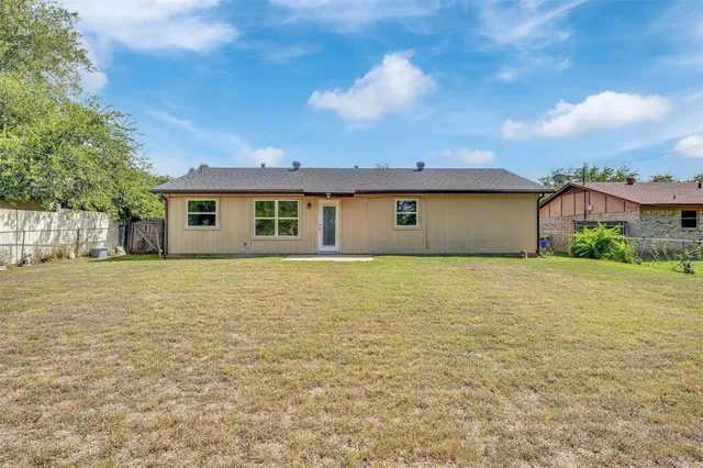 $1,900 | 6421 Perdido Drive, Watauga, TX 76148