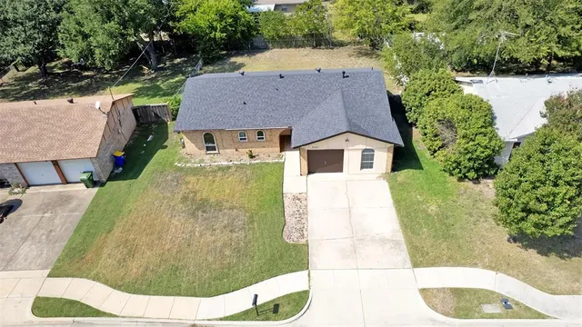 $1,900 | 6421 Perdido Drive, Watauga, TX 76148