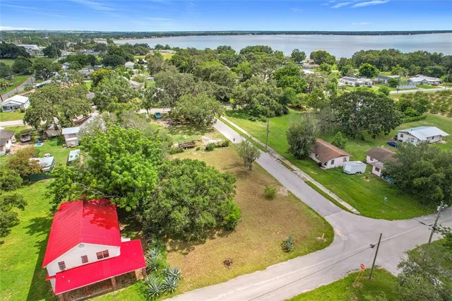 $34,900 | 914 Harrell Avenue, Frostproof, FL 33843