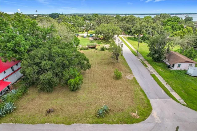 $34,900 | 914 Harrell Avenue, Frostproof, FL 33843