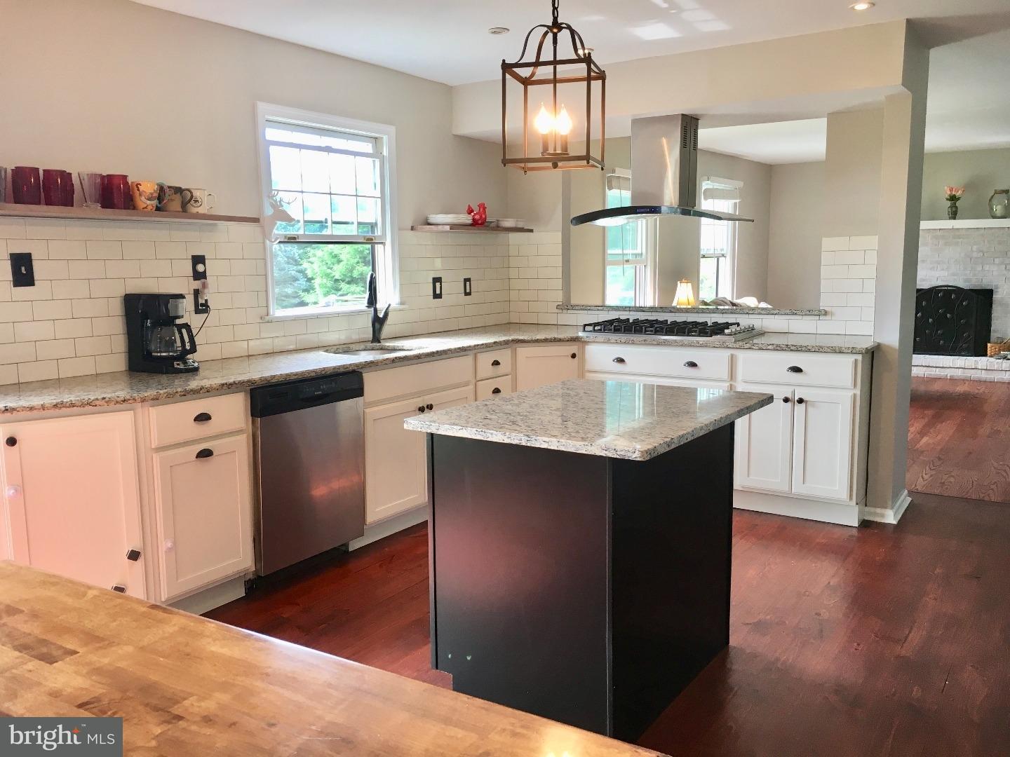 5987 Stovers Mill Road Doylestown, PA 18902 - Photo 2 of 10 Gallery Image 2