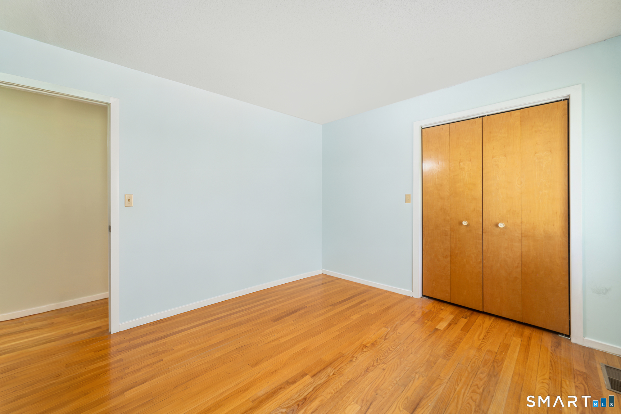 275 Wheelers Farm Road Milford, CT 06461 - Photo 17 of 34