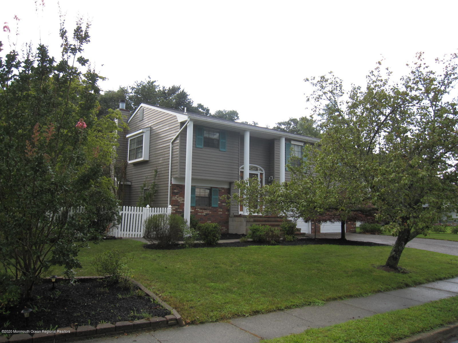 87 Starlight Road Howell, NJ 07731 - Photo 3 of 28 IMG_3233