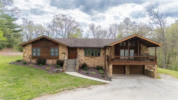 $525,000 | 8030 Highway 339, Vincent, OH 45784