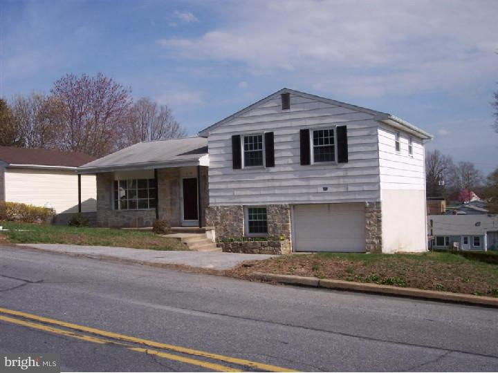 215 Ardmore Avenue Reading, PA 19607 - Photo 1 of 21 Gallery Image 1