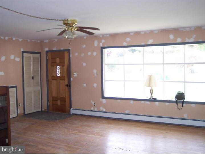 215 Ardmore Avenue Reading, PA 19607 - Photo 9 of 21 Gallery Image 9