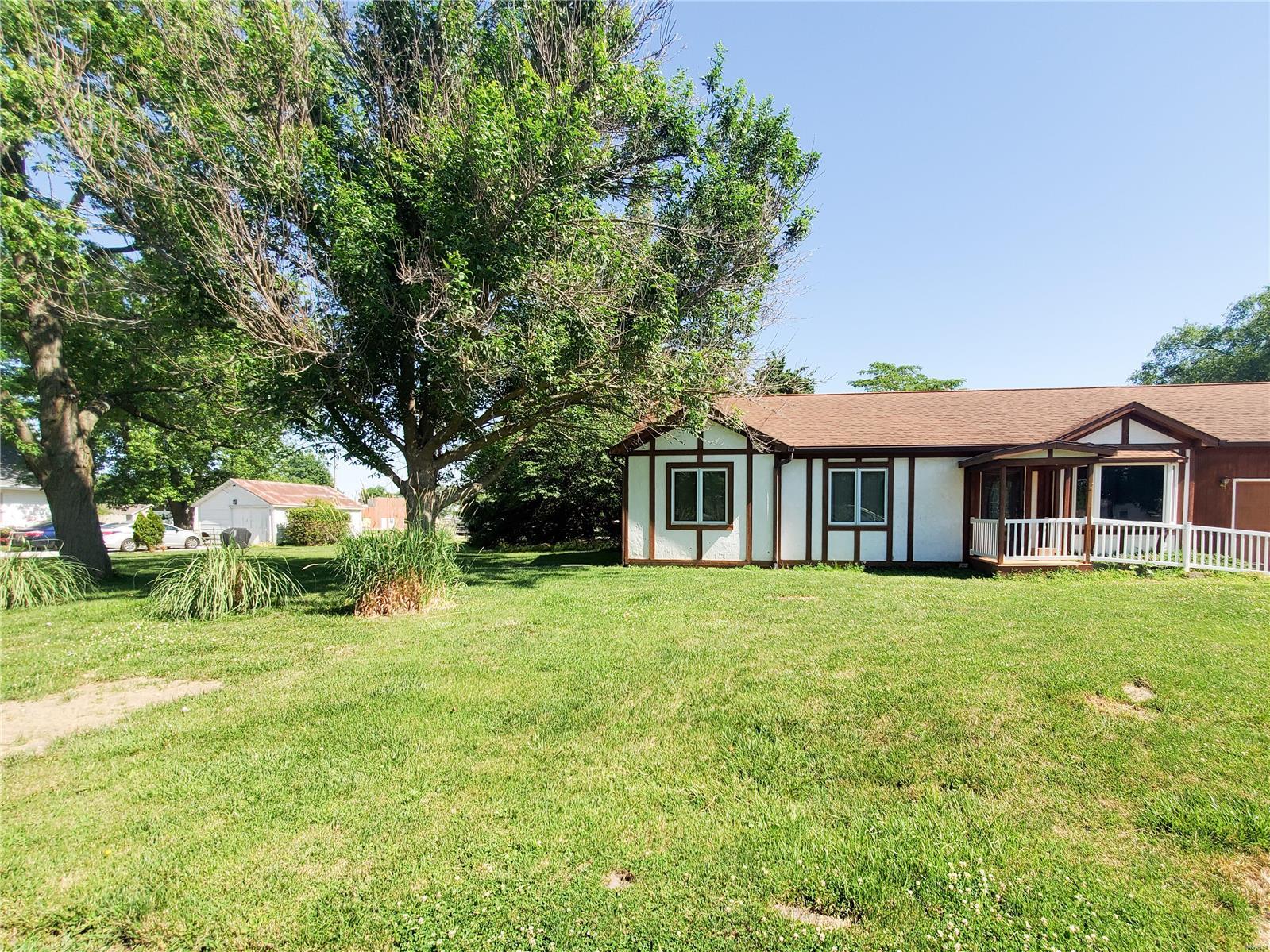 121 2nd Street Hamel, IL 62046 - Photo 2 of 12 Gallery Image 2