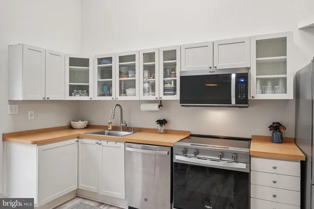 $350,000 | 1212 Rebel Hill Road, Conshohocken, PA 19428