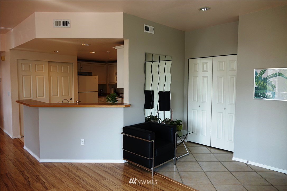 4635 Morris Avenue South, Unit B Renton, WA 98055 - Photo 5 of 15